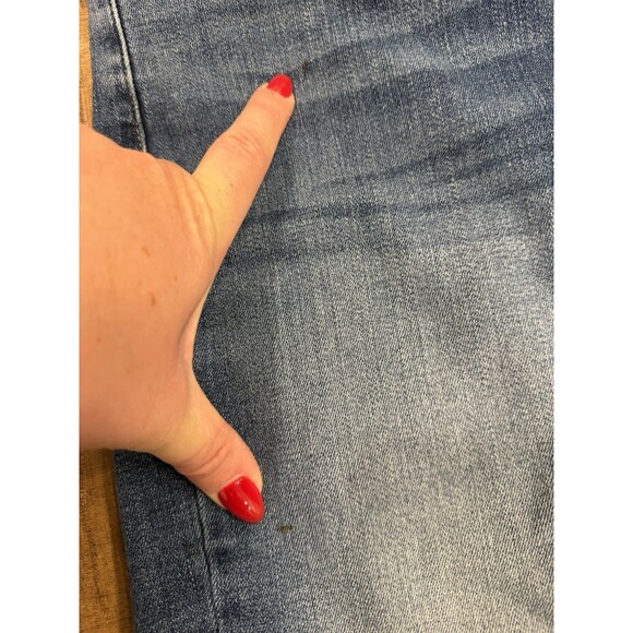 Lucky Brand The Bermuda Jean Shorts Women's Size 6/28 Denim Raw Hem Stretch - Picture 8 of 8